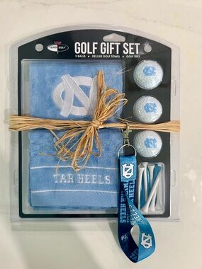 Tar Heels Light Blue Golf Gift Set with Towel, Balls & Tees